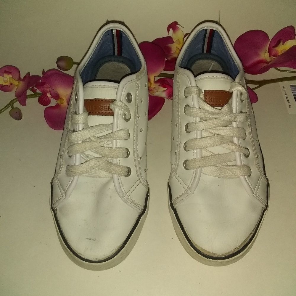 ⬇️⬇️⬇️Tommy Hilfiger Ashley Star Sneakers